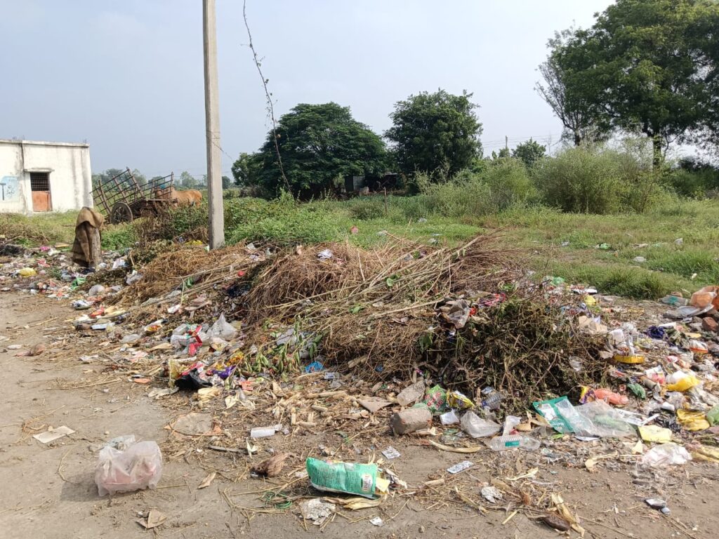 Bandera gram panchayat khargone cleanliness scam uncovered villagers angry over corruption