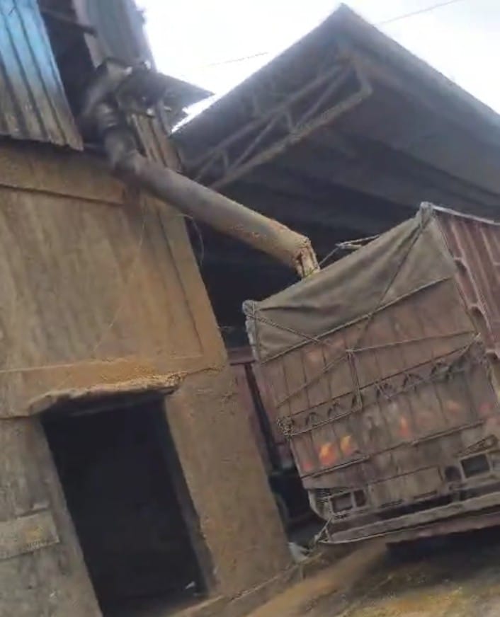 Badwaha SDM inspection DWGS plant controversy Lokesh Kochle guided officers earlier