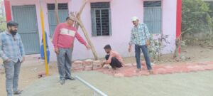 शासकीय स्कूल ग्राउंड में पेवर ब्लॉक लगाने से विद्यार्थियों को कीचड़ से मिली राहत