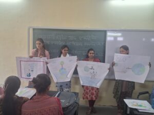 खरगोन पीजी कॉलेज में जल संरक्षण को लेकर पोस्टर व स्लोगन प्रतियोगिता आयोजित