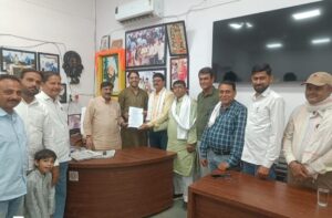 नगर विकास के मुद्दों पर कांग्रेस सक्रिय, नपा अध्यक्ष और CMO को सौंपा 7 सूत्रीय ज्ञापन