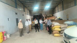 अवैध अनाज भंडारण पर प्रशासन की बड़ी कार्रवाई, 434 क्विंटल स्टॉक के साथ गोदाम सील