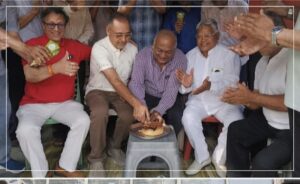 पुरानी यादों के बीच नए बंगाल के निर्माण का संकल्प, वैष्णव स्कूल इंदौर 1974 साइंस बैच की खास ‘झालमुड़ी-पोहा पार्टी’