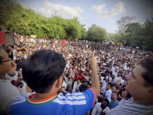 जंतर-मंतर के बाद पुणे में युवाओं का बड़ा प्रदर्शन, धर्मेंद्र प्रधान के इस्तीफे की मांग तेज