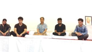 धर्मेंद्र प्रधान के इस्तीफे की मांग ने पकड़ा तूल: जंतर-मंतर पर सोनम वांगचुक की भूख हड़ताल दूसरे दिन भी जारी, छात्रों और सामाजिक संगठनों का बढ़ता समर्थन